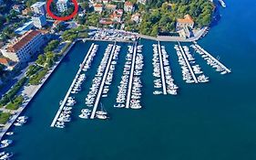 Batala One-city marina apartment